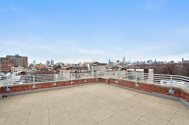 Sold by Nest Seekers International | media 16