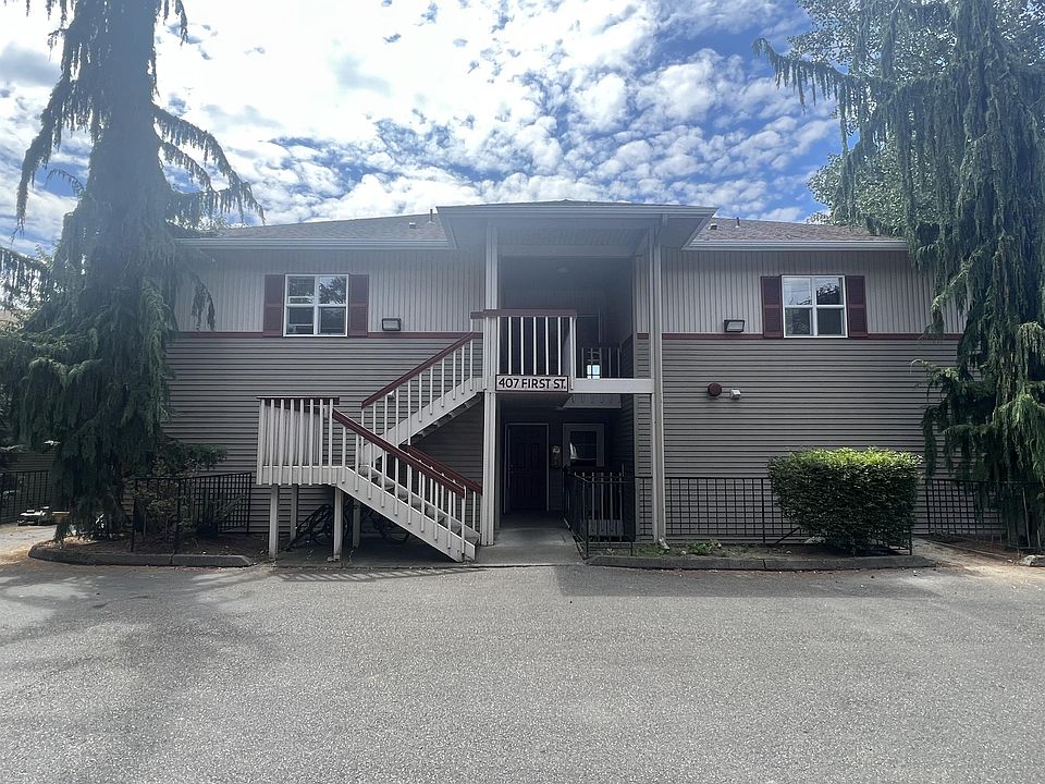 1st image of 407 1st St #302