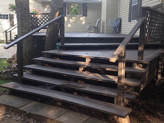 Side Entry to Deck/Patio