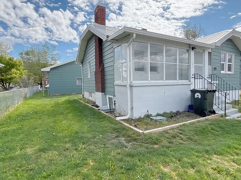 1332 S 3rd Ave — Photo 3