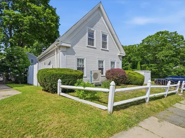 113 Temple St, Whitman, MA 02382