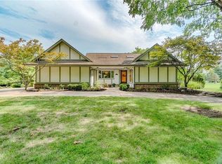 12809 Pembroke Cir, Leawood, KS 66209
