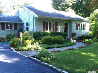 66 Old Indian Head Rd, Commack, NY 11725