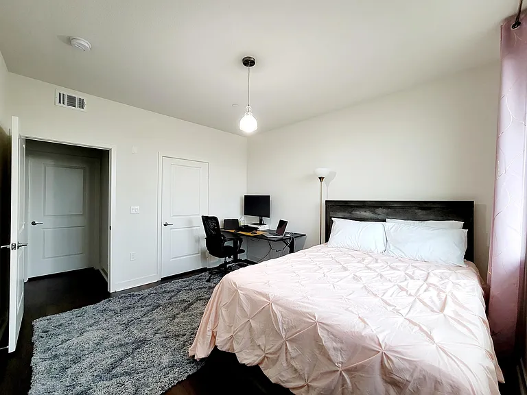 2820 Wagon Wheel Rd #402 — Photo 9
