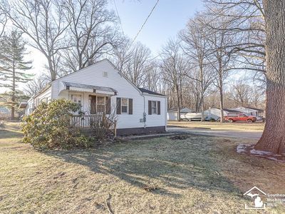 8037 Wiseman Rd, Lambertville, MI, 48144