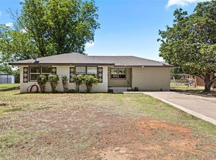 1208 N Grant St, Cordell, OK 73632