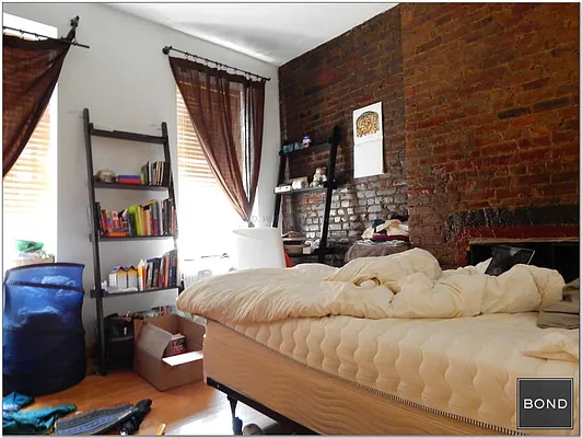 Rented by Bond New York | media 5