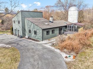 3144 Country Club Rd, Troutville, VA 24175