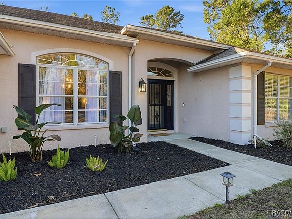 4th image of 21 Lobelia Ct