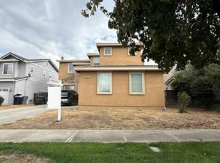 553 Stetson Dr, Oakdale, CA 95361