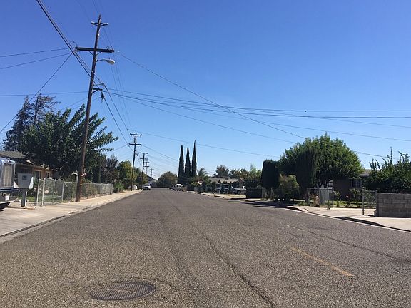 5th image of 3661 Dakota Ave