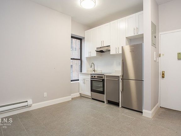 3rd image of 454 W 22nd St APT 3C1