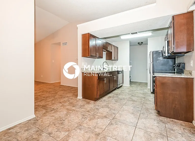 912 Carom Way — Photo 6