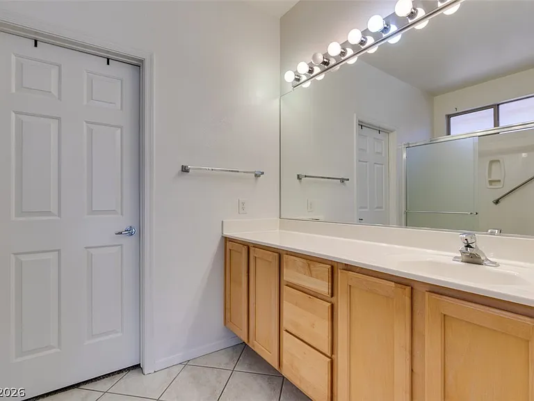1864 High Mesa Dr — Photo 13