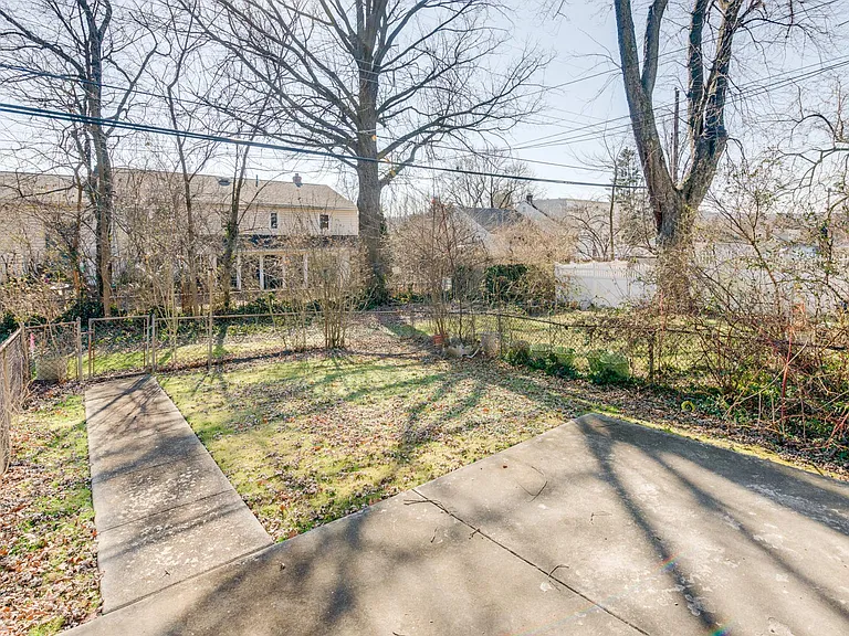 251 White Ave — Photo 13