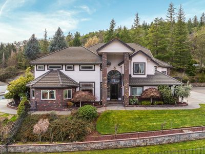 1261 NW Cooke Ave, Grants Pass, OR, 97526