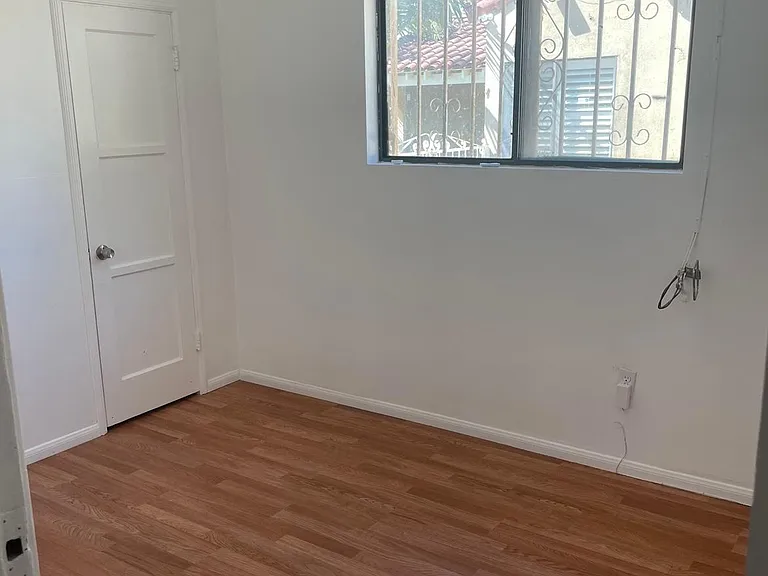 8724 Ruthelen St — Photo 8