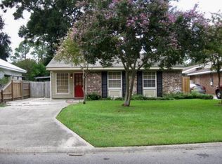 8369 Barnett Dr, Baton Rouge, LA 70809