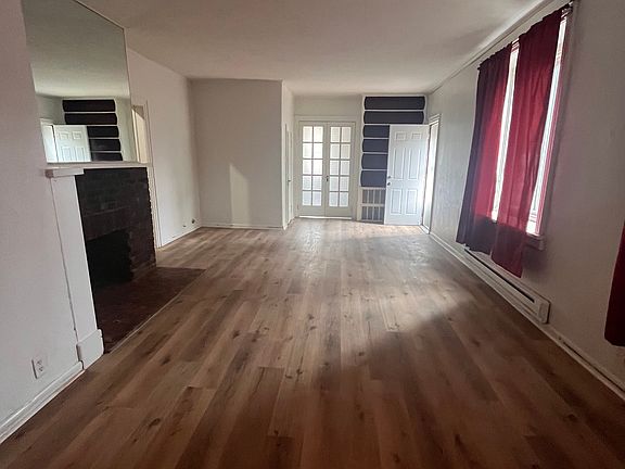 2nd image of 1301 19th St #9