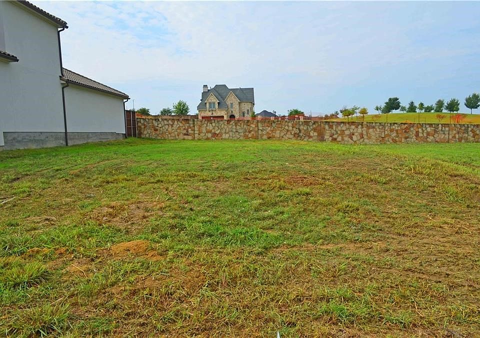 2nd image of 6053 Westchester Ln