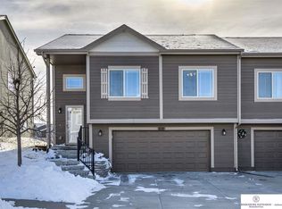 16309 Browne St, Omaha, NE 68116