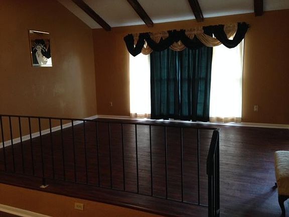 4th image of 2236 Woodmere Blvd