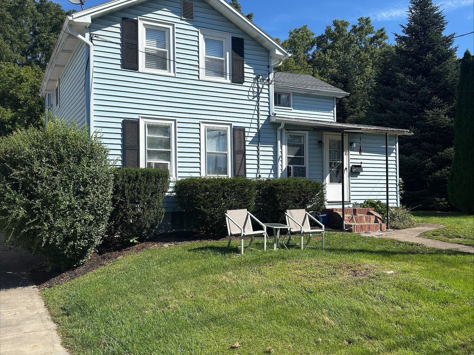2 bed, 700 sqft, $1,550 — Photo 1