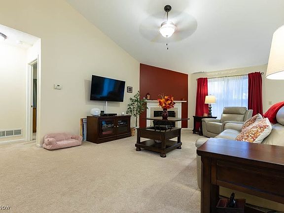 3rd image of 10314 Dayflower Dr
