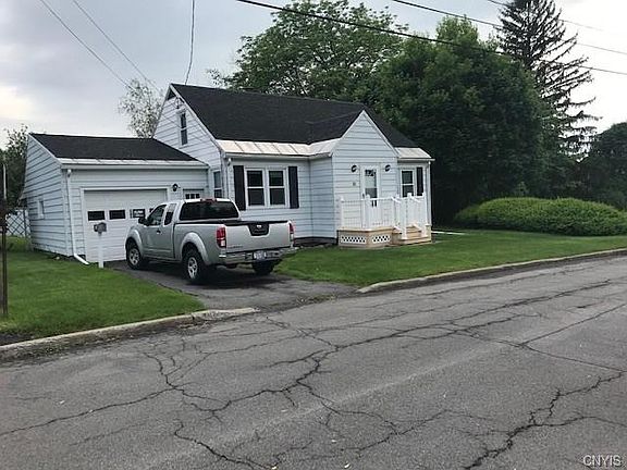 2nd image of 36 Young Ave
