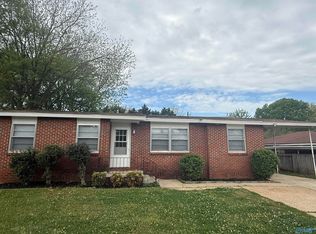 3218 Fairacres Rd SW, Huntsville, AL 35805