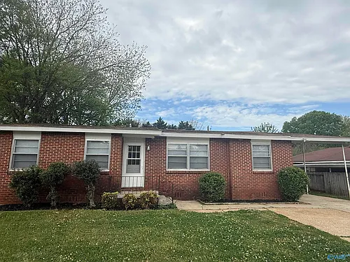 3218 Fairacres Rd SW Photo 1