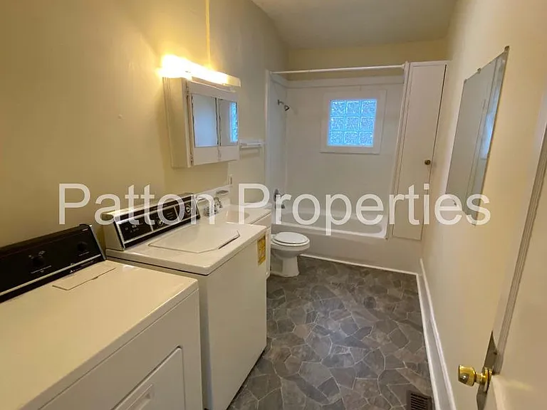 2221 Greene St — Photo 7