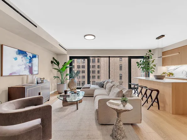 139 E 23rd St Floor 9, New York, NY 10010