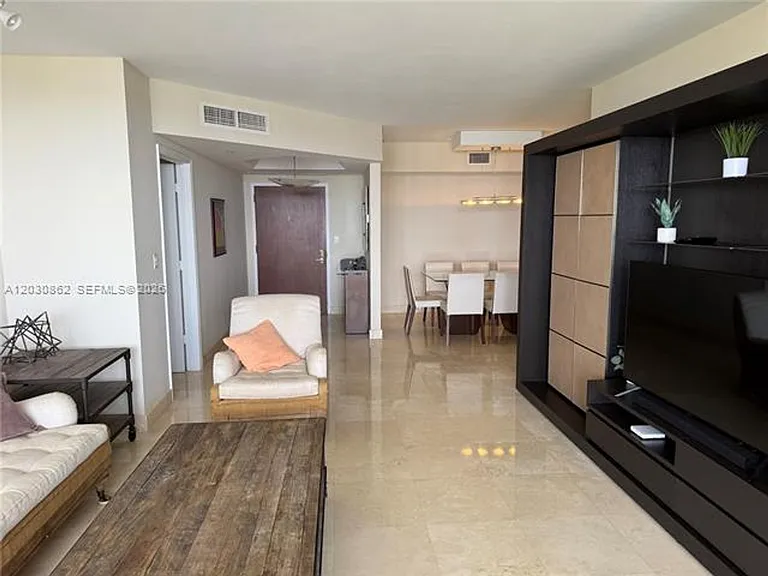 7000 Island Blvd #2403 — Photo 11