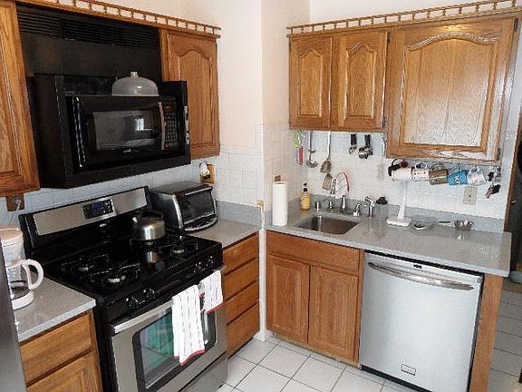 3rd image of 1504 Marion Ave
