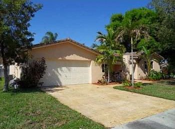 1st image of 10401 NW 5th Mnr