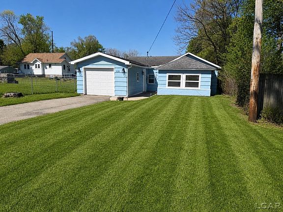 2nd image of 528 18th St
