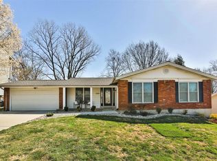 14919 Rutland Cir, Chesterfield, MO 63017