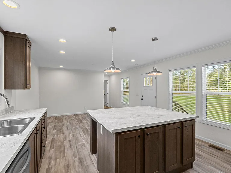 425 Beckys Creek Rd — Photo 4
