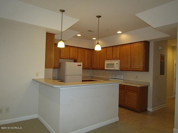 5th image of 908 Resort Cir #601