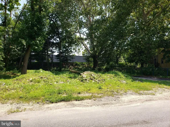 1021 Jackson St, Sharon Hill, PA 19079
