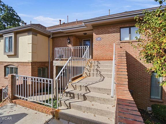 3rd image of 2635 Adgate Rd APT 200