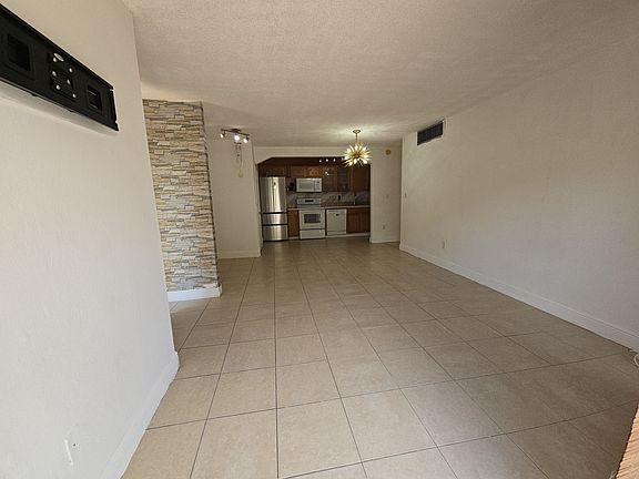 3rd image of 4154 NW 79th Ave APT 1C