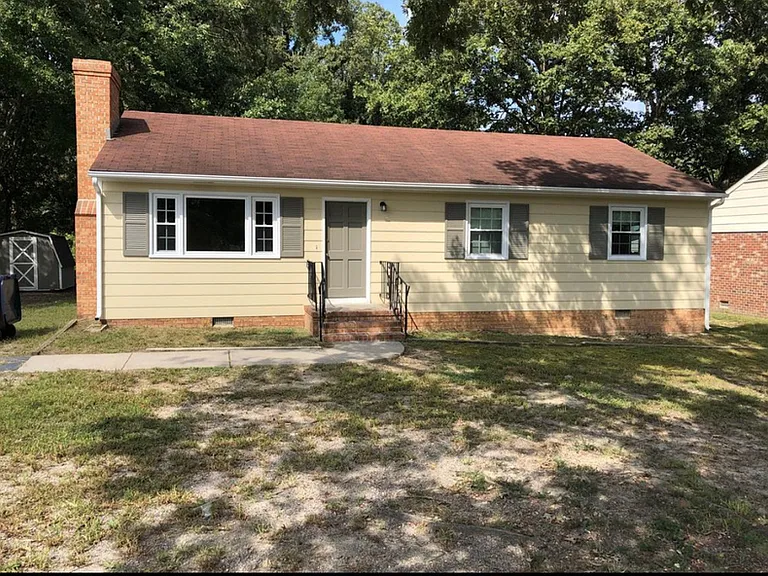 1608 Barberry Ln — Photo 1