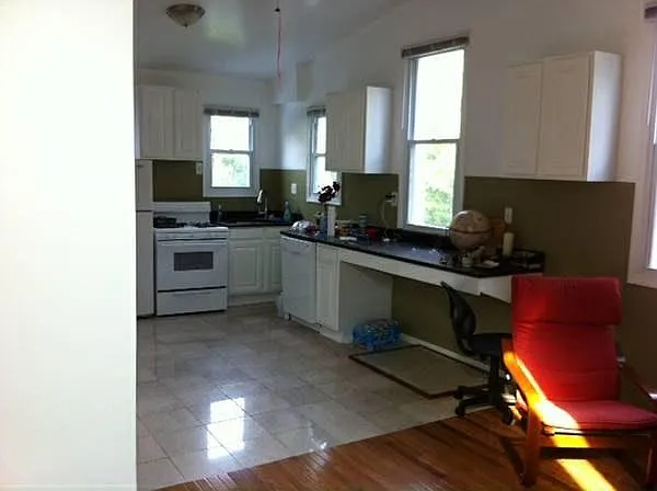 4315 River Rd NW #5 — Photo 9