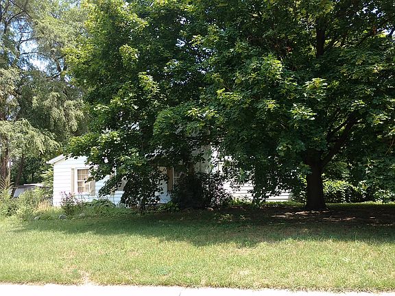 4th image of 21024 Ontaga Ave