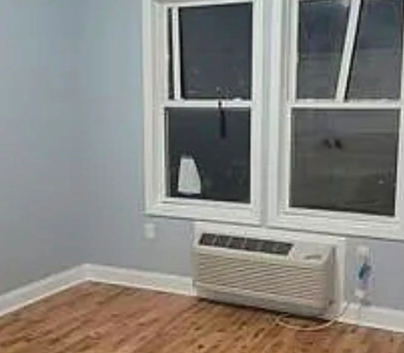 3 bed, $2,200 — Photo 2