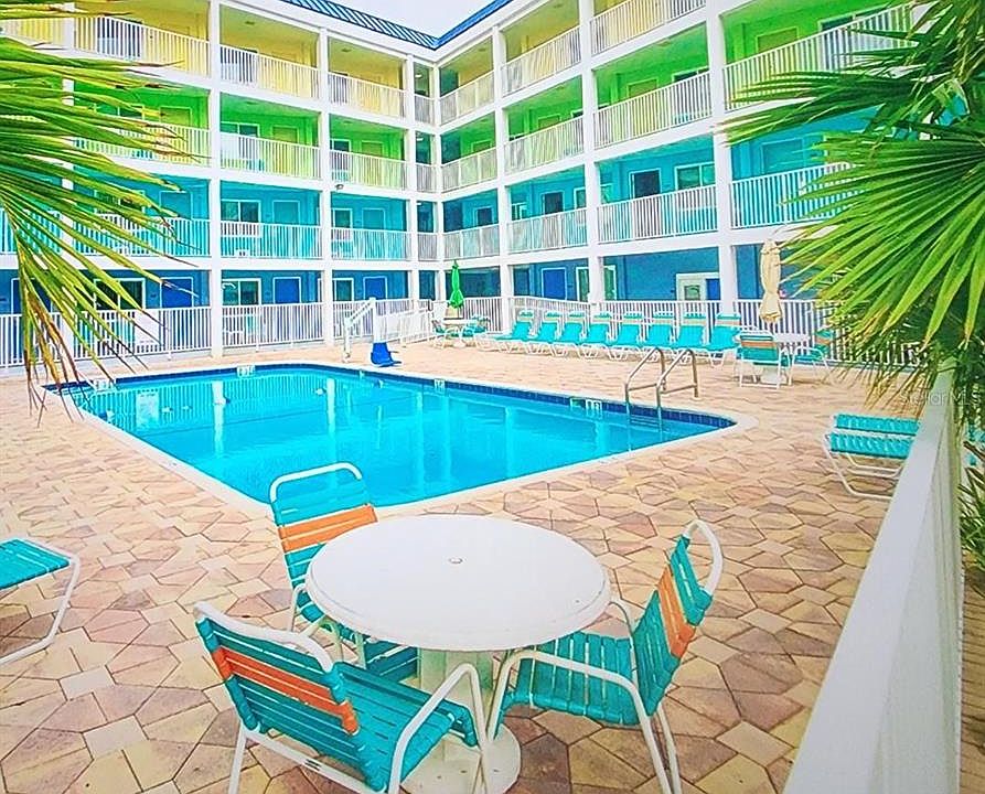 1st image of 445 S GULFVIEW BOULEVARD #323