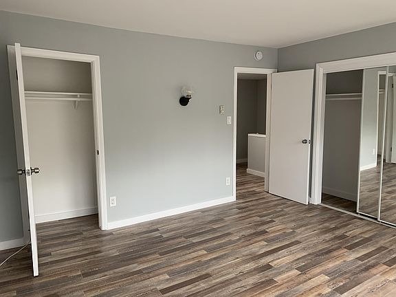 4th image of 1131 23rd St APT B