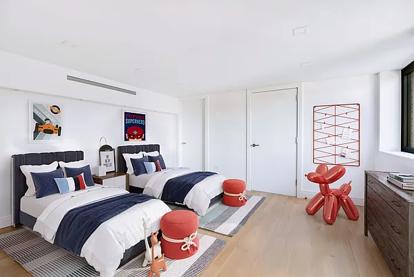 Rented by Compass | media 30